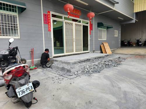 北港路門面階梯修改，泥作工程 磁磚工程