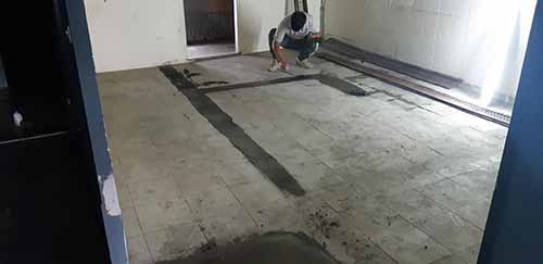友愛路​ 整修工程，泥作工程 磁磚工程