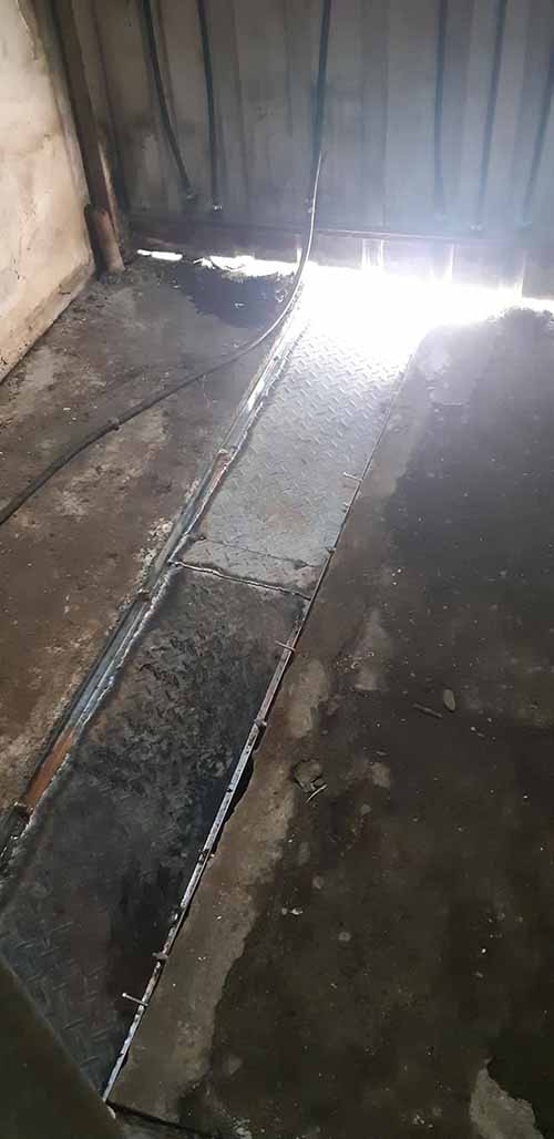 友愛路​ 整修工程，泥作工程 磁磚工程