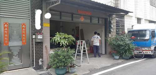 嘉義北門街捲門拆除、落地窗更換，泥作工程 磁磚工程