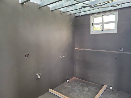 溪口資材室砌磚工程、泥作工程、地磚施工