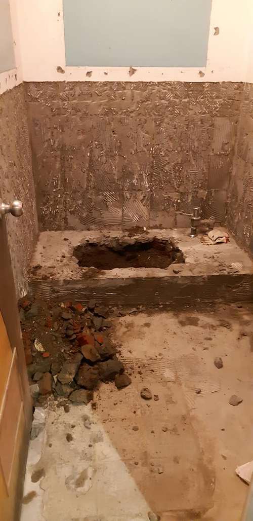嘉年華KTV浴廁翻修，泥作工程 磁磚工程