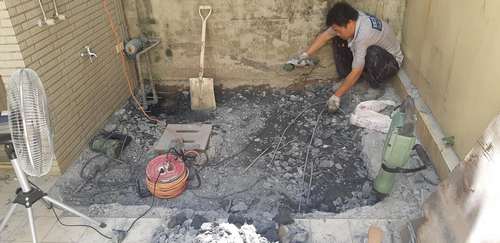 公明路機坑開挖(一)，泥作工程 磁磚工程