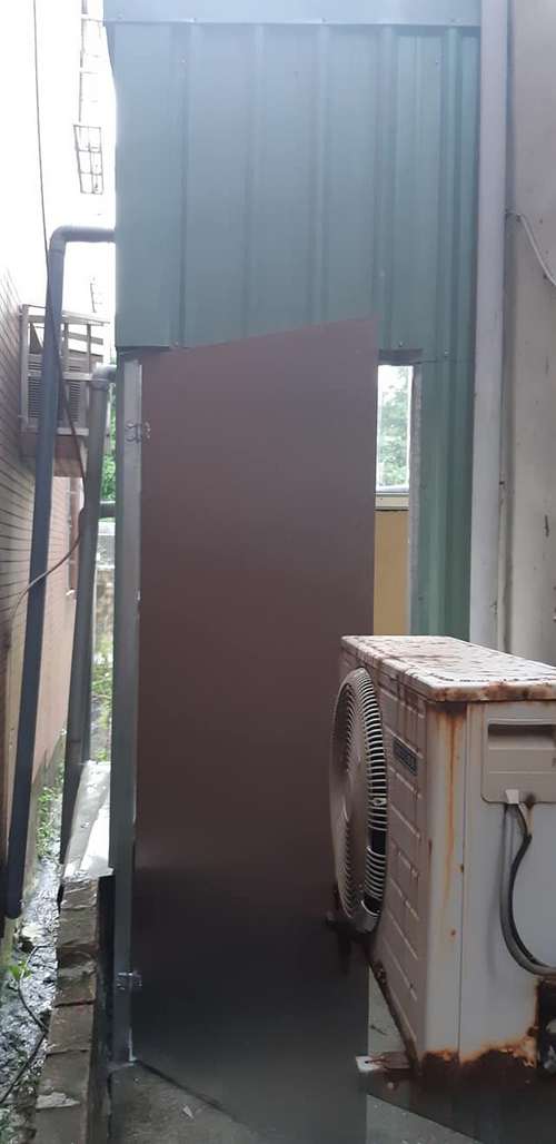 興業西路整修小工程，泥作工程 磁磚工程