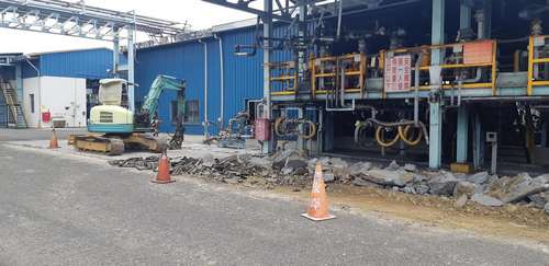 中油研究所2路面切割、機具打除、石塊清運，泥作工程 磁磚工程